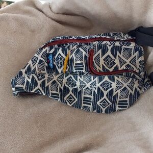 KAVA Sling Bag Multicolor 2- pockets on Front Zipper Lined Backpack